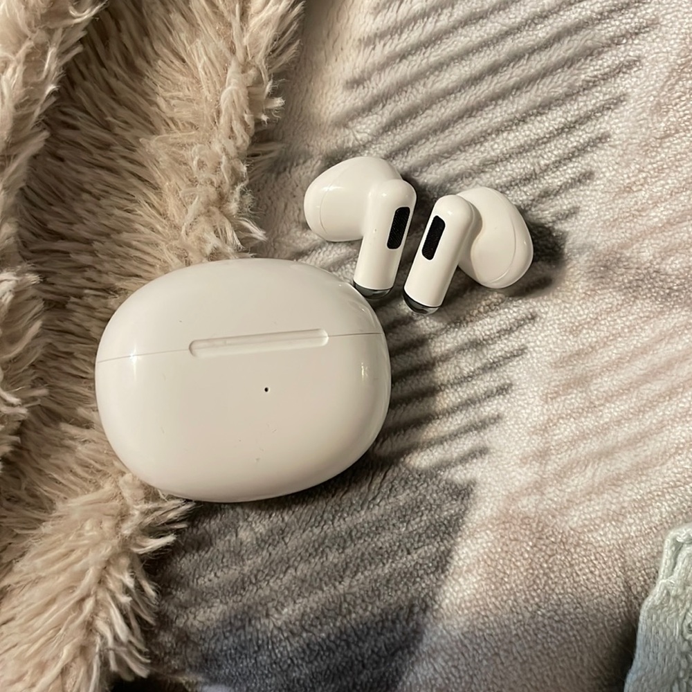 Brand new EarPods